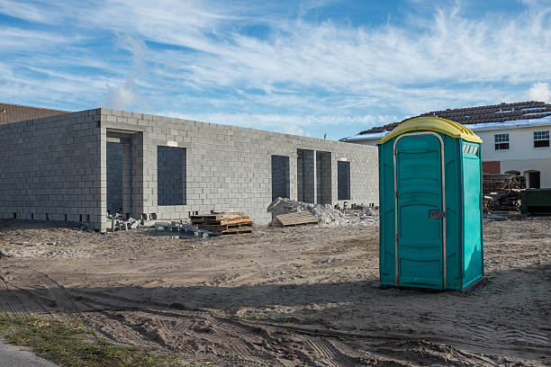 Best Portable restroom trailer rental  in Coral Springs, FL